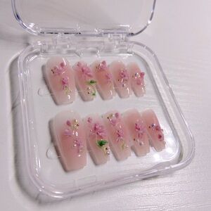 A130 PRESS ON NAILS